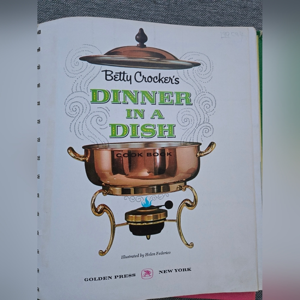 Betty Crocker 1965 Vintage Cookbook Set Dinner in a Dish & Parties for Children - Picture 3 of 10